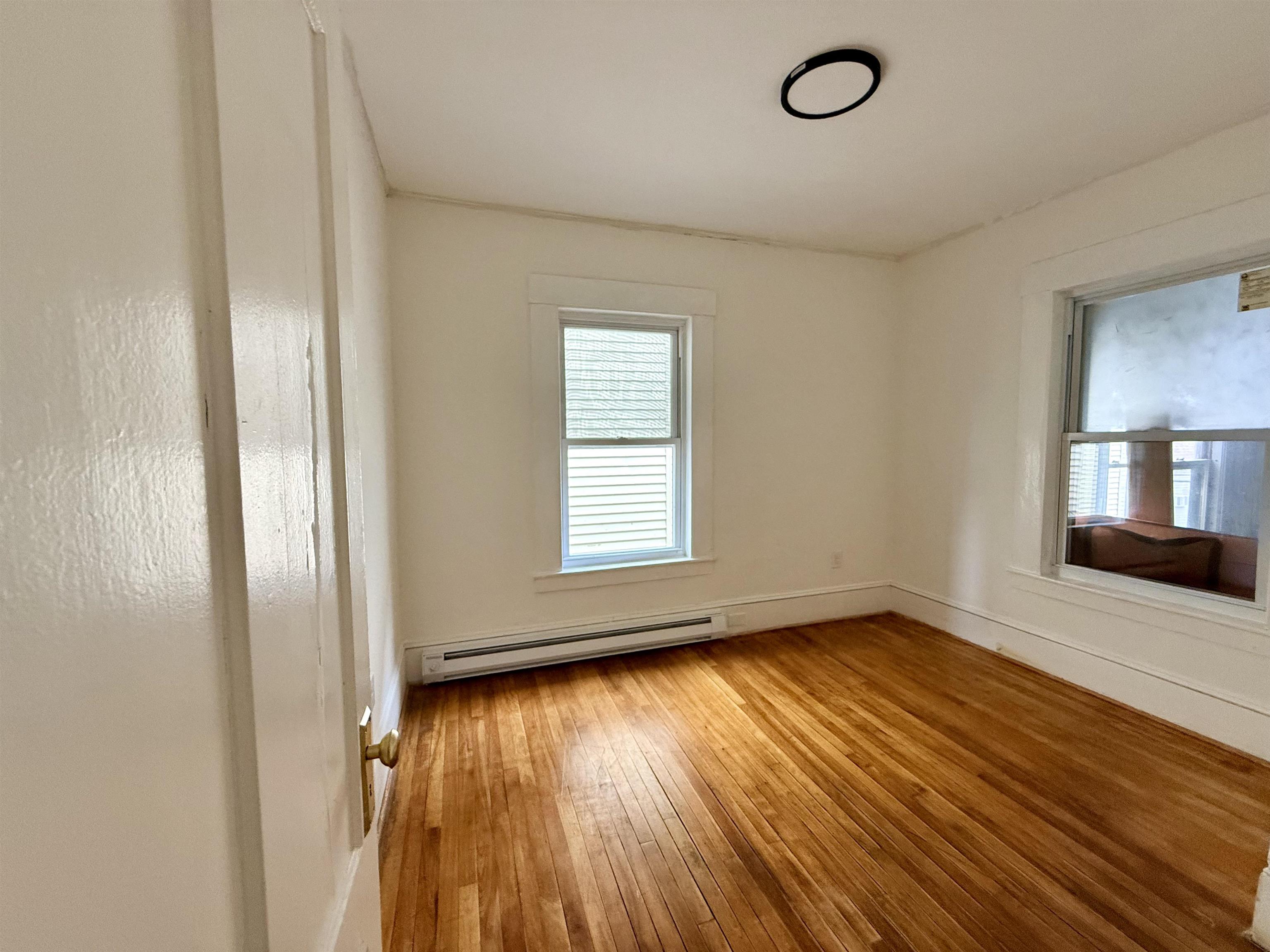 28 Brook Street Unit: 2