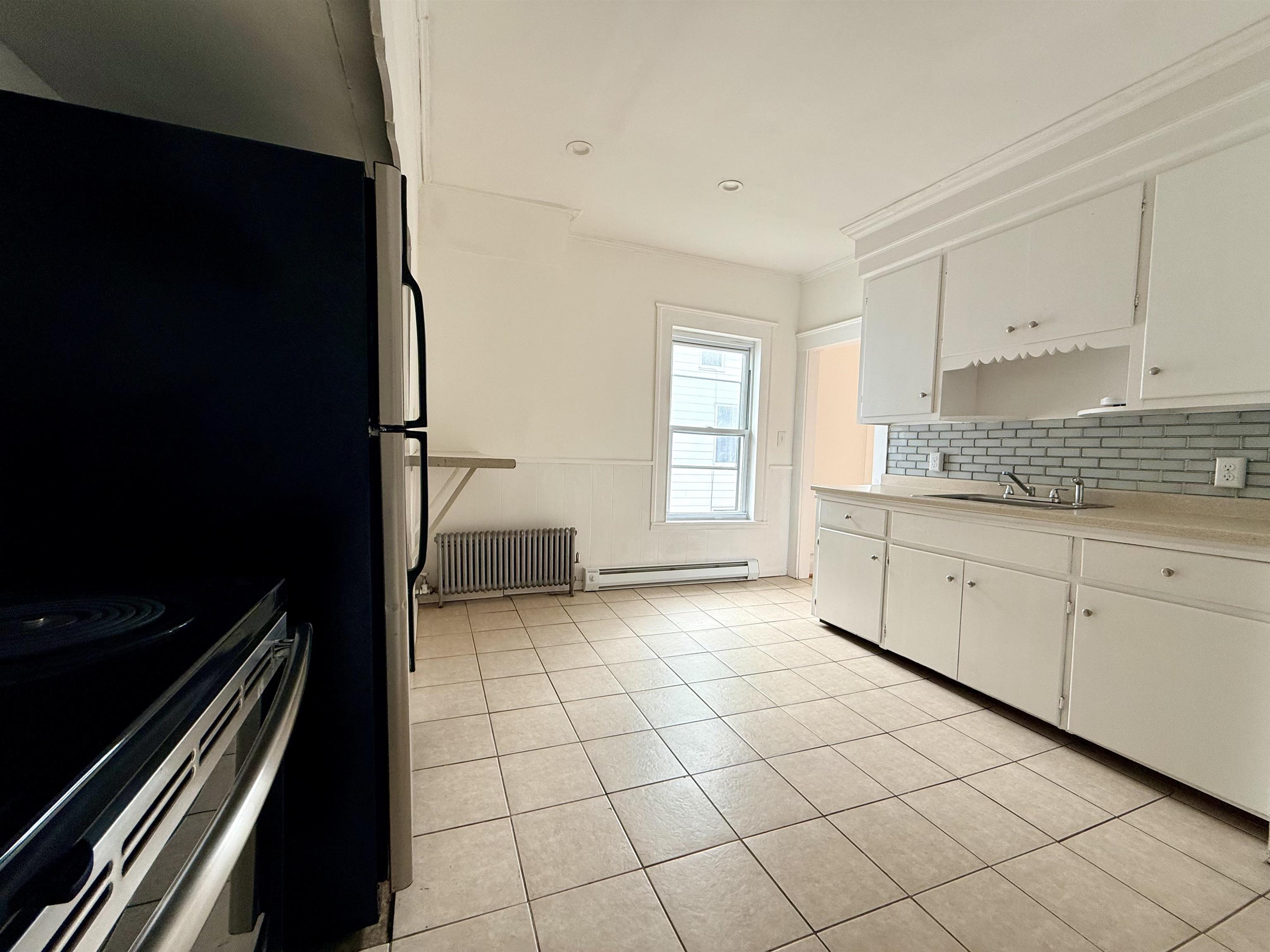 28 Brook Street Unit: 2