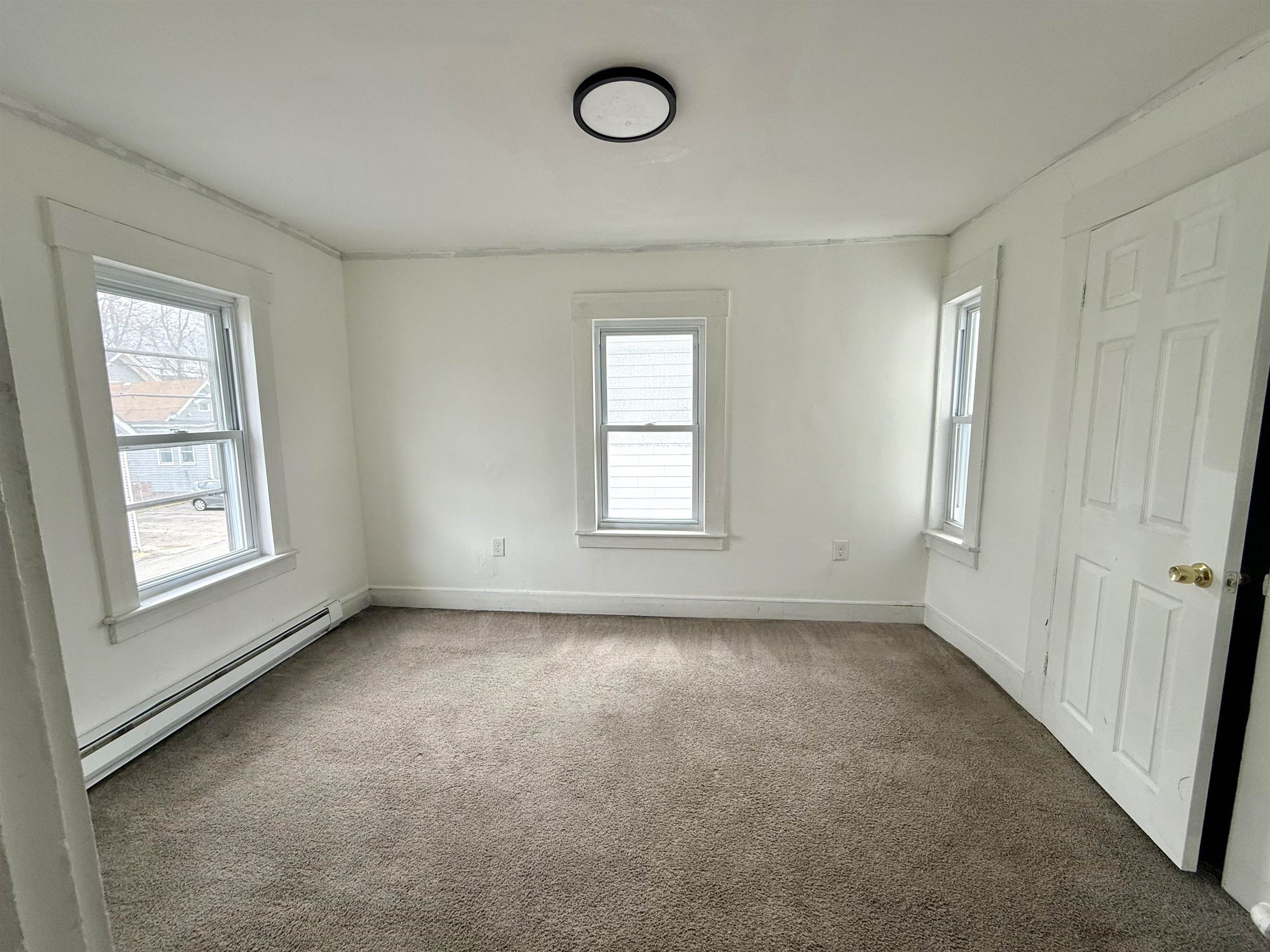 28 Brook Street Unit: 2