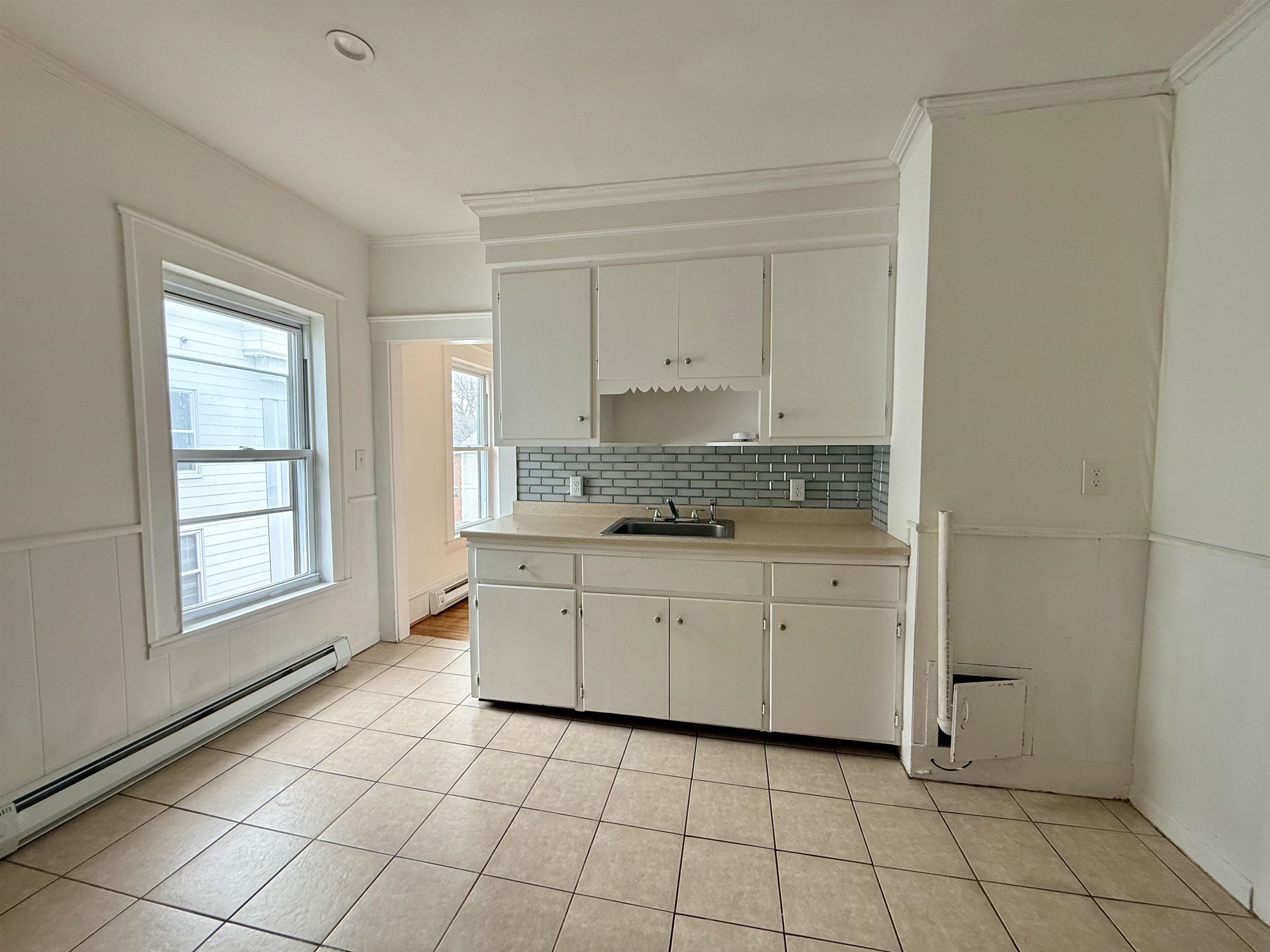 28 Brook Street Unit: 2