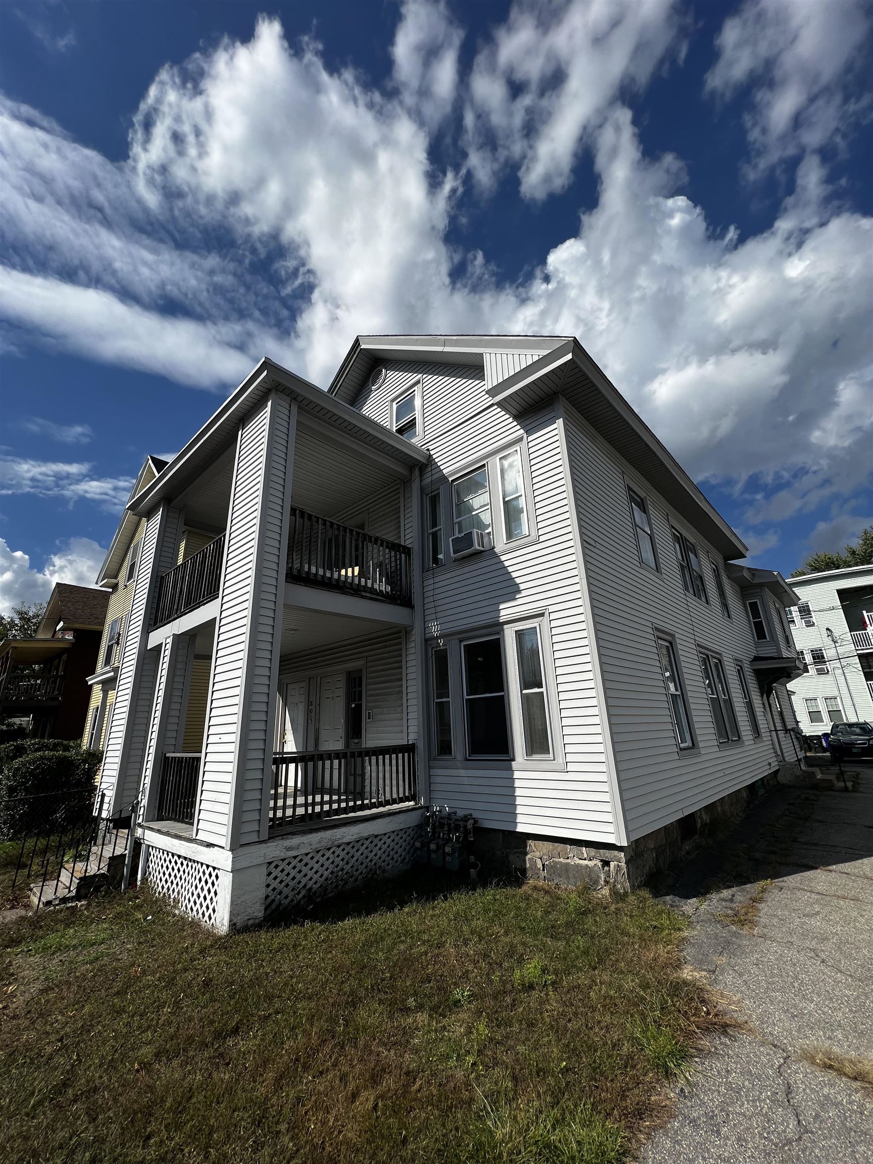 28 Brook Street Unit: 2