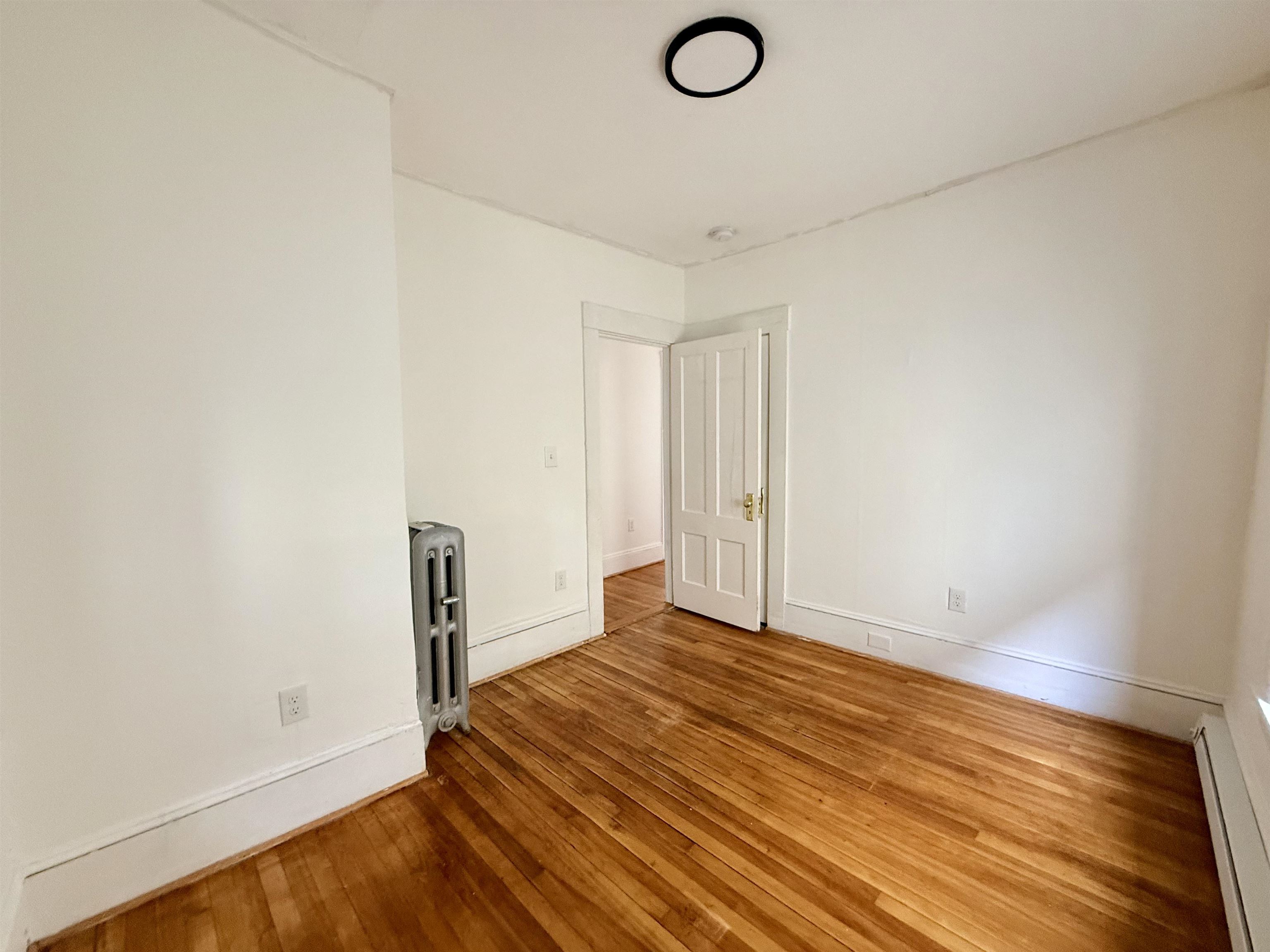 28 Brook Street Unit: 2