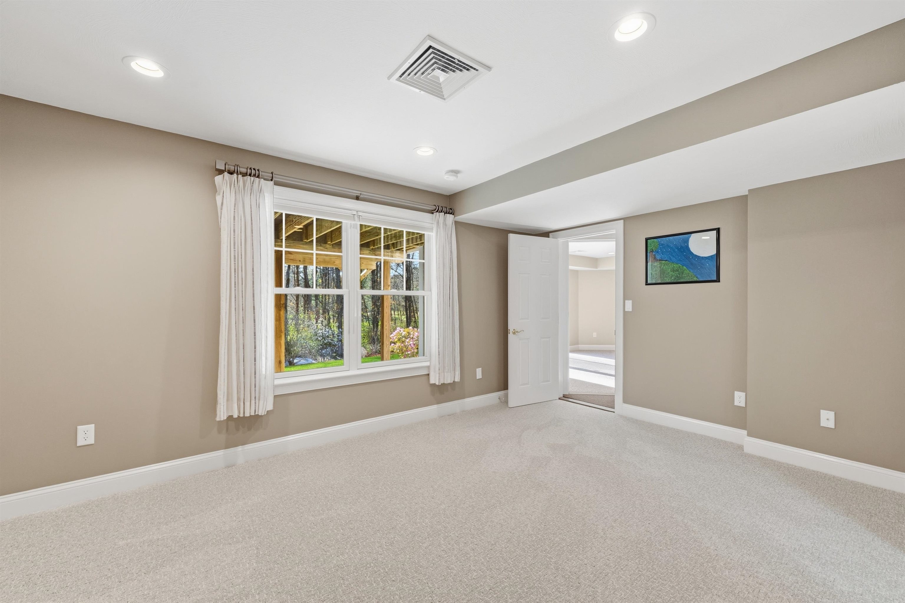 8 Marshalls Way