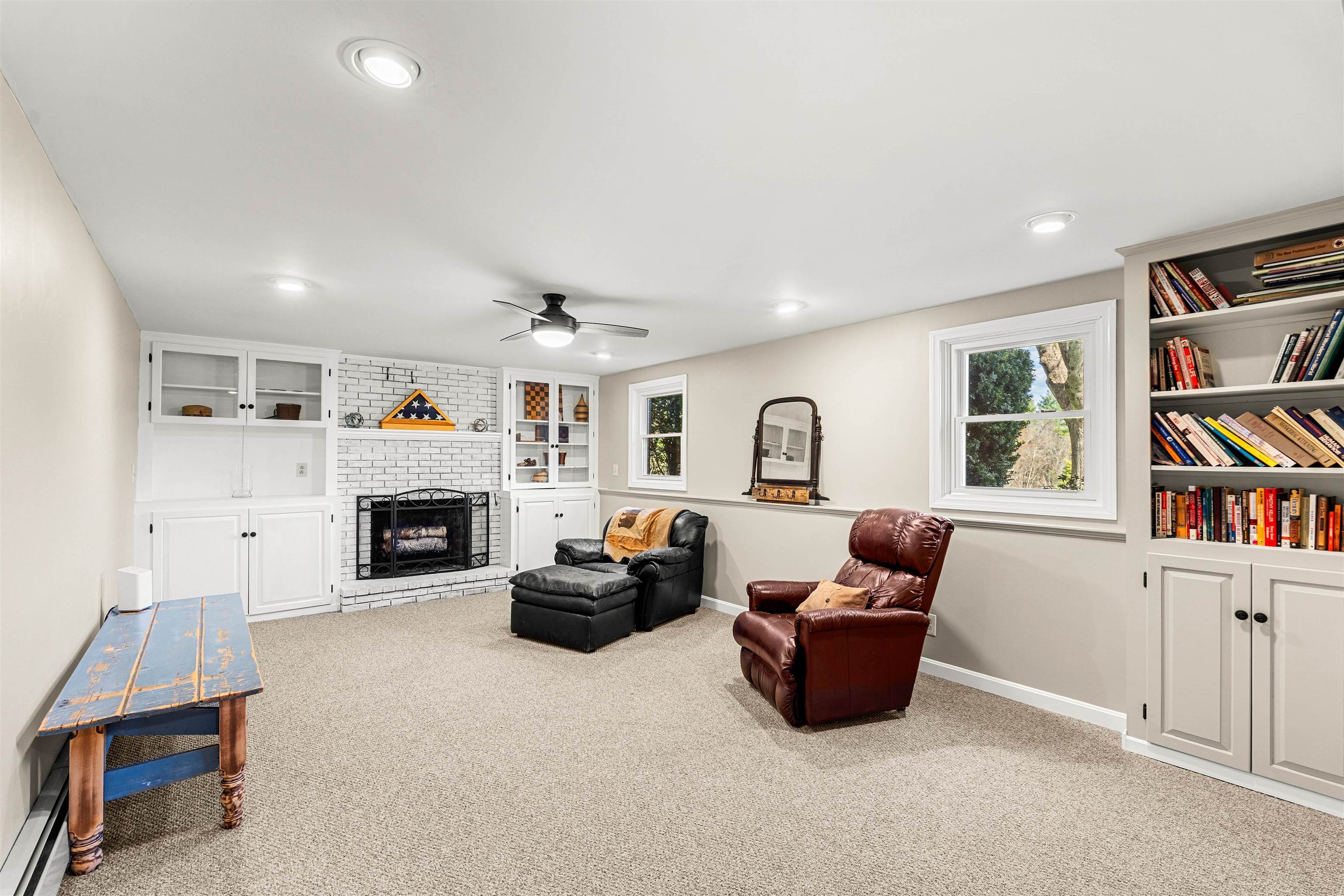 410 E View Drive