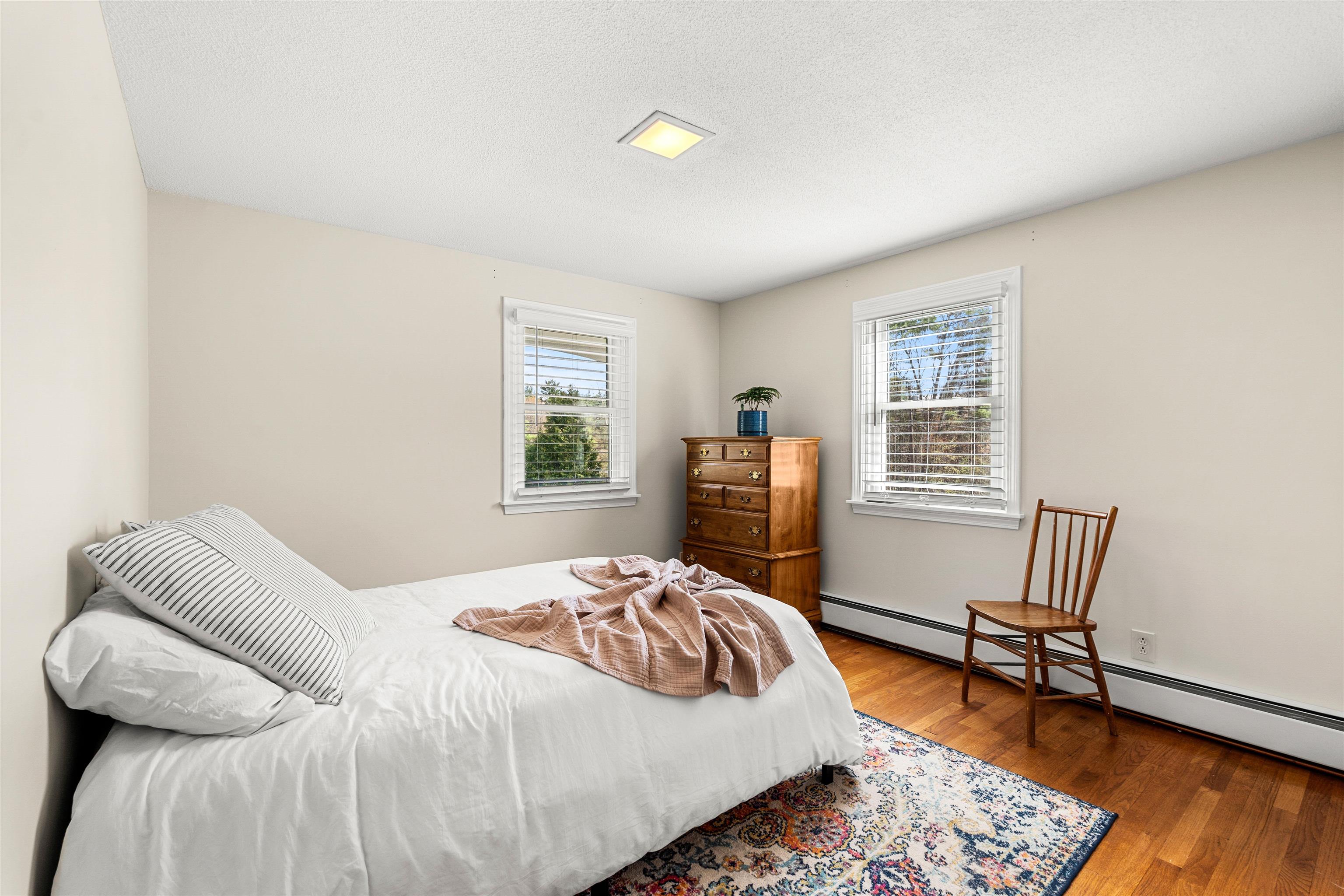 410 E View Drive