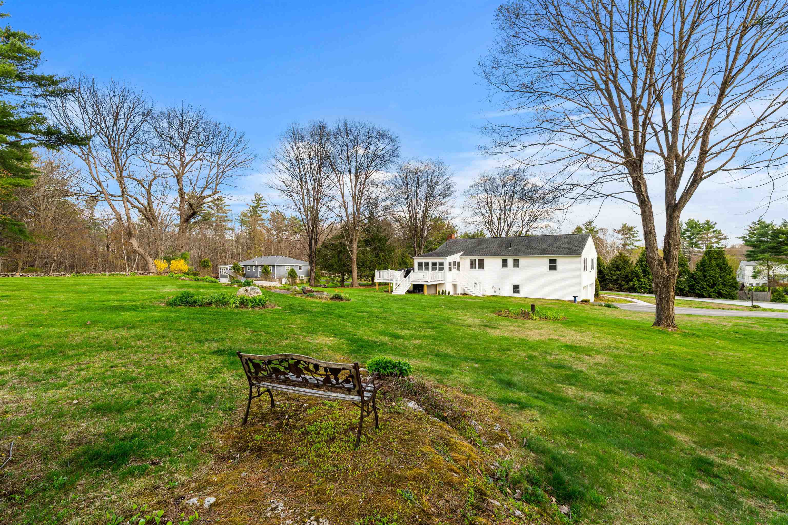 410 E View Drive