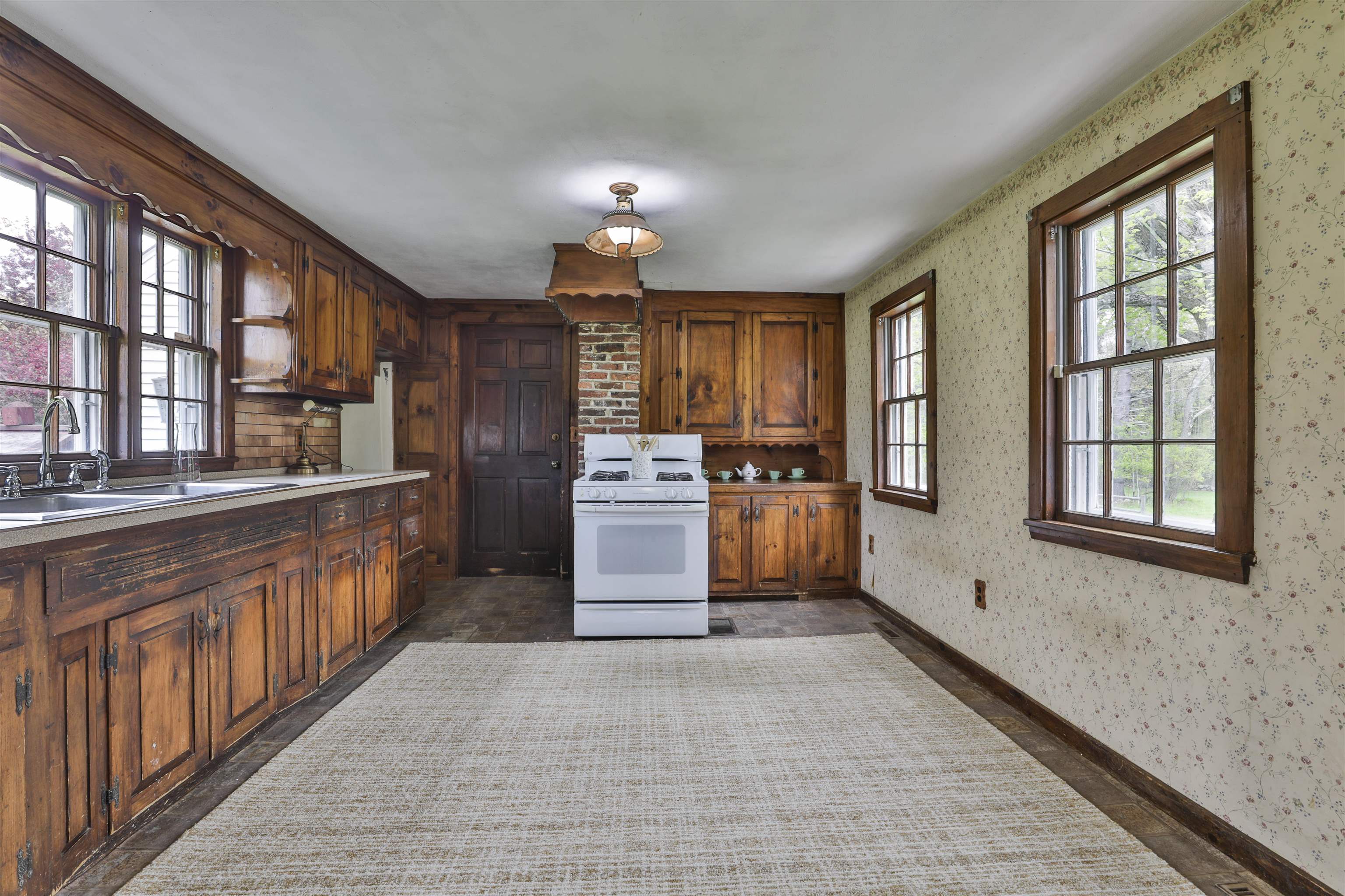 1 Featherbed Lane