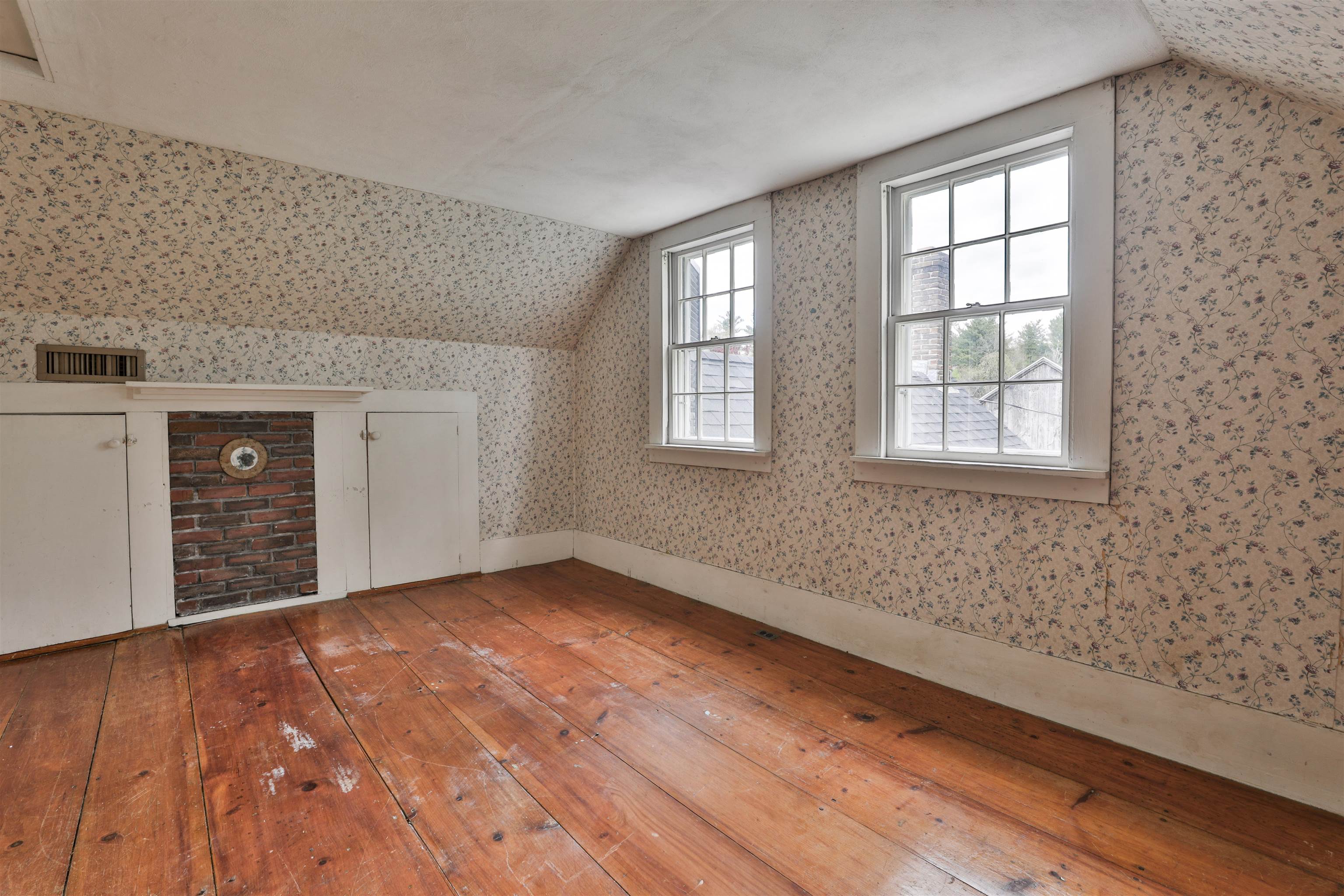 1 Featherbed Lane