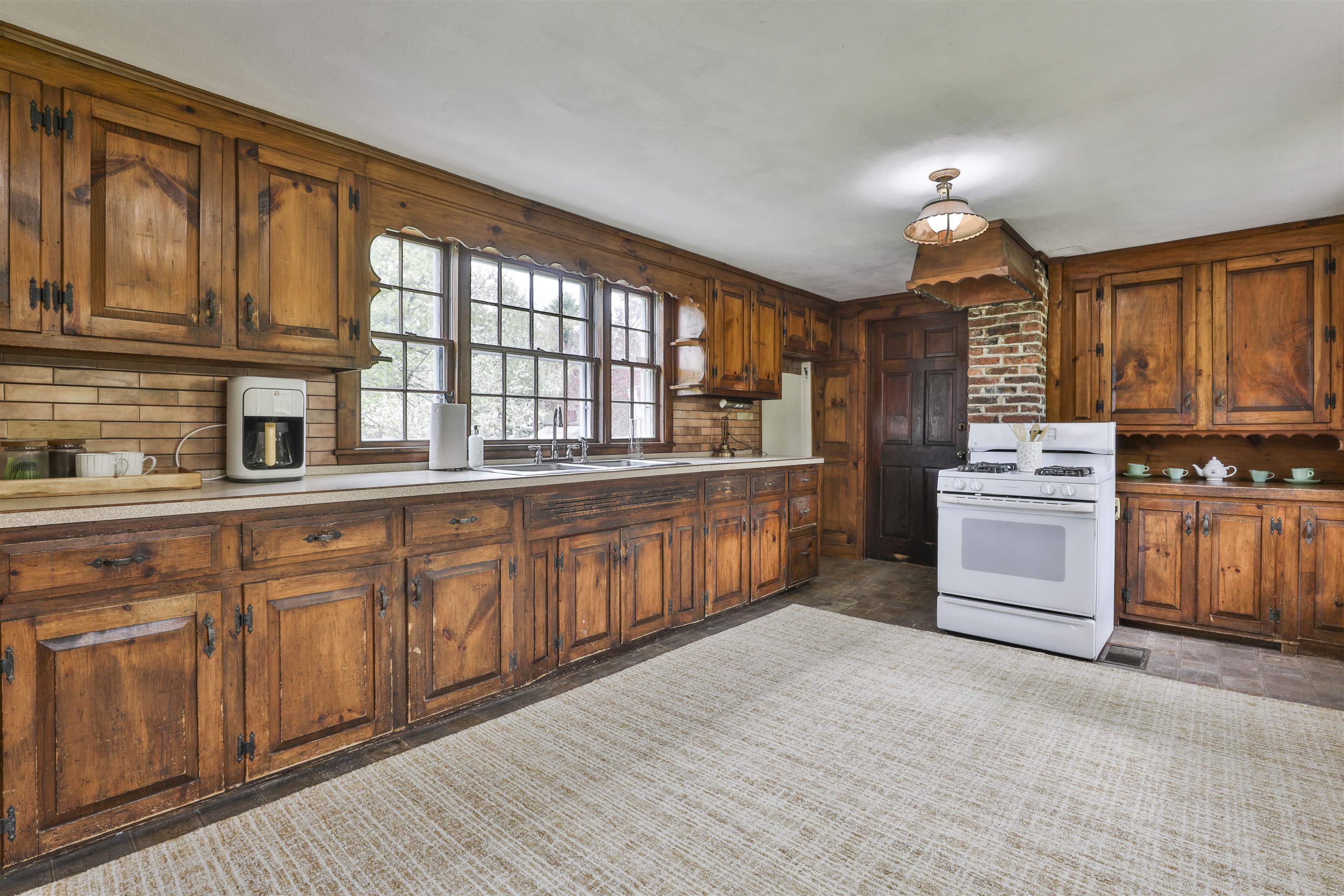 1 Featherbed Lane