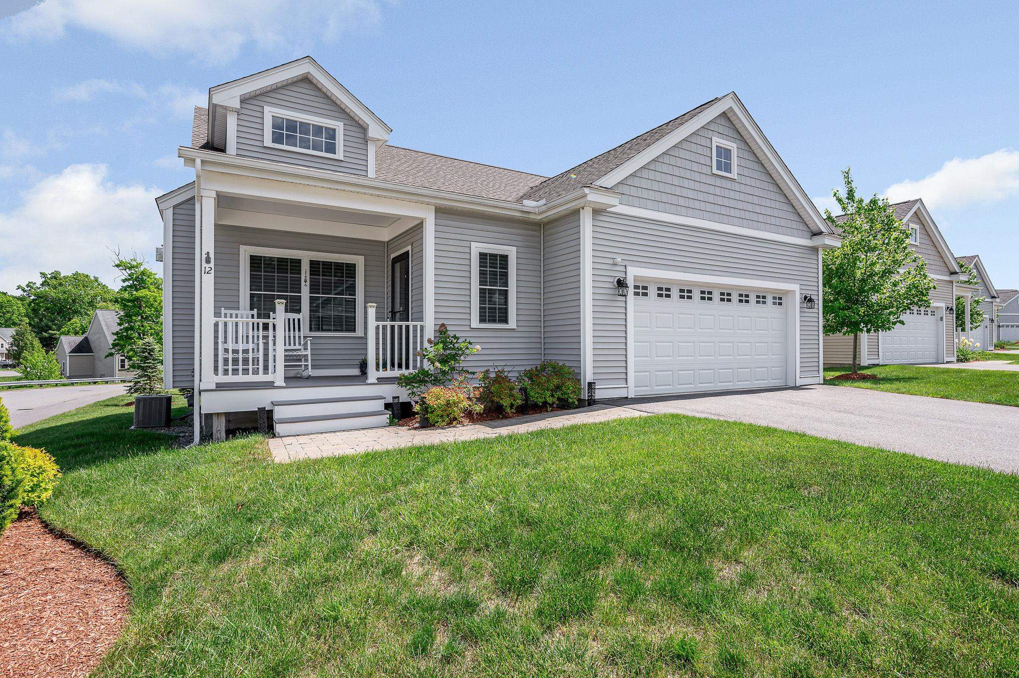 12 Dunstable Circle