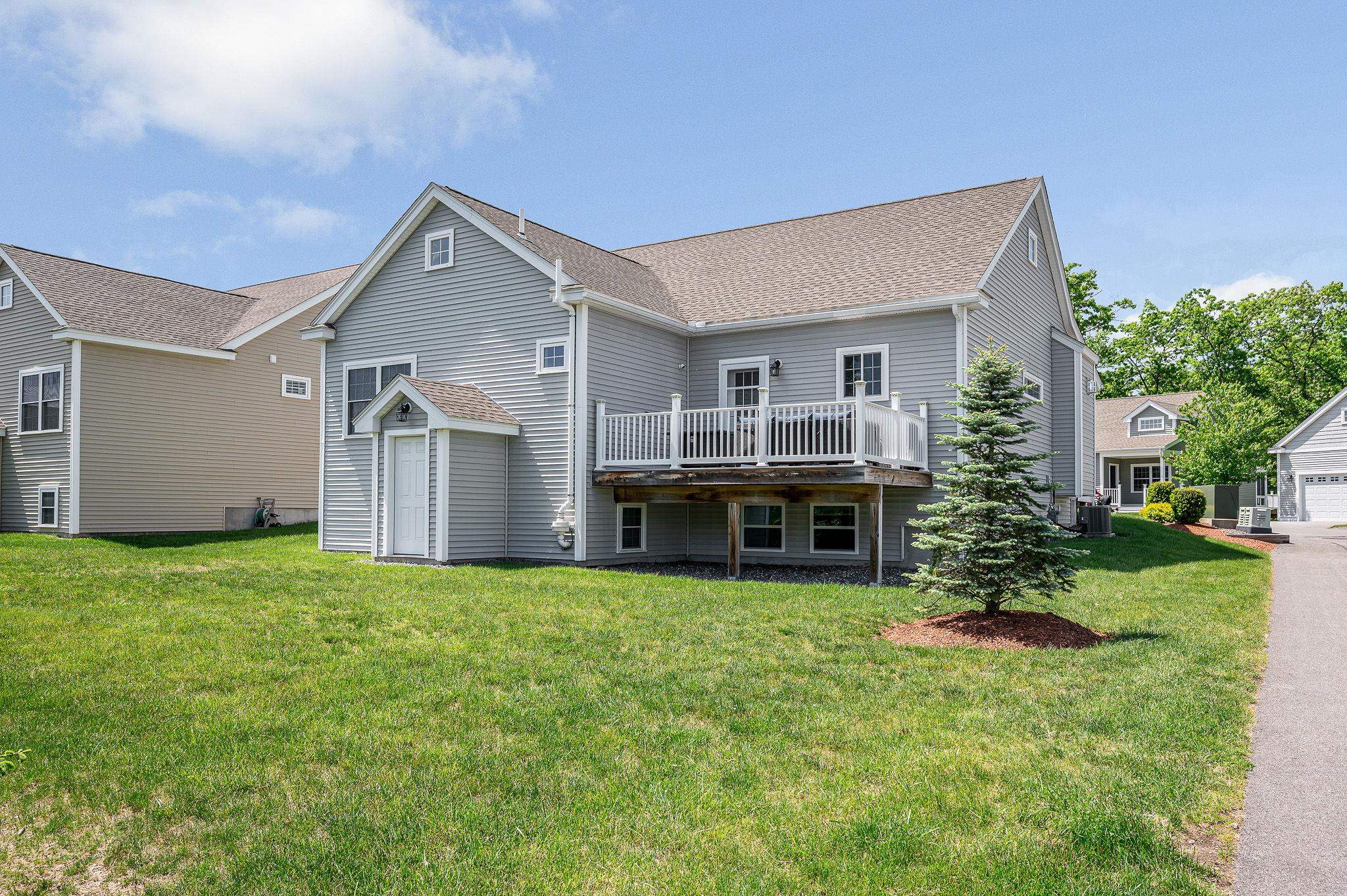 12 Dunstable Circle