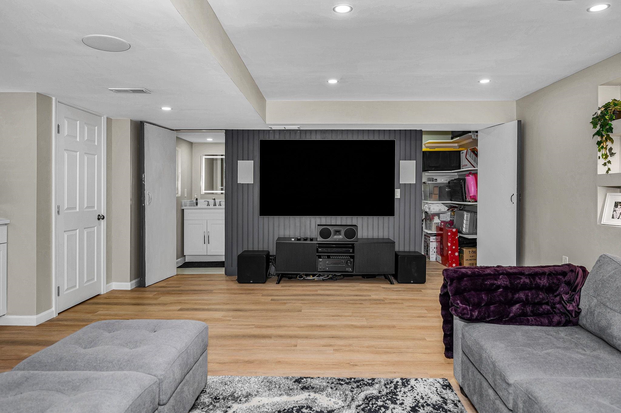 12 Dunstable Circle