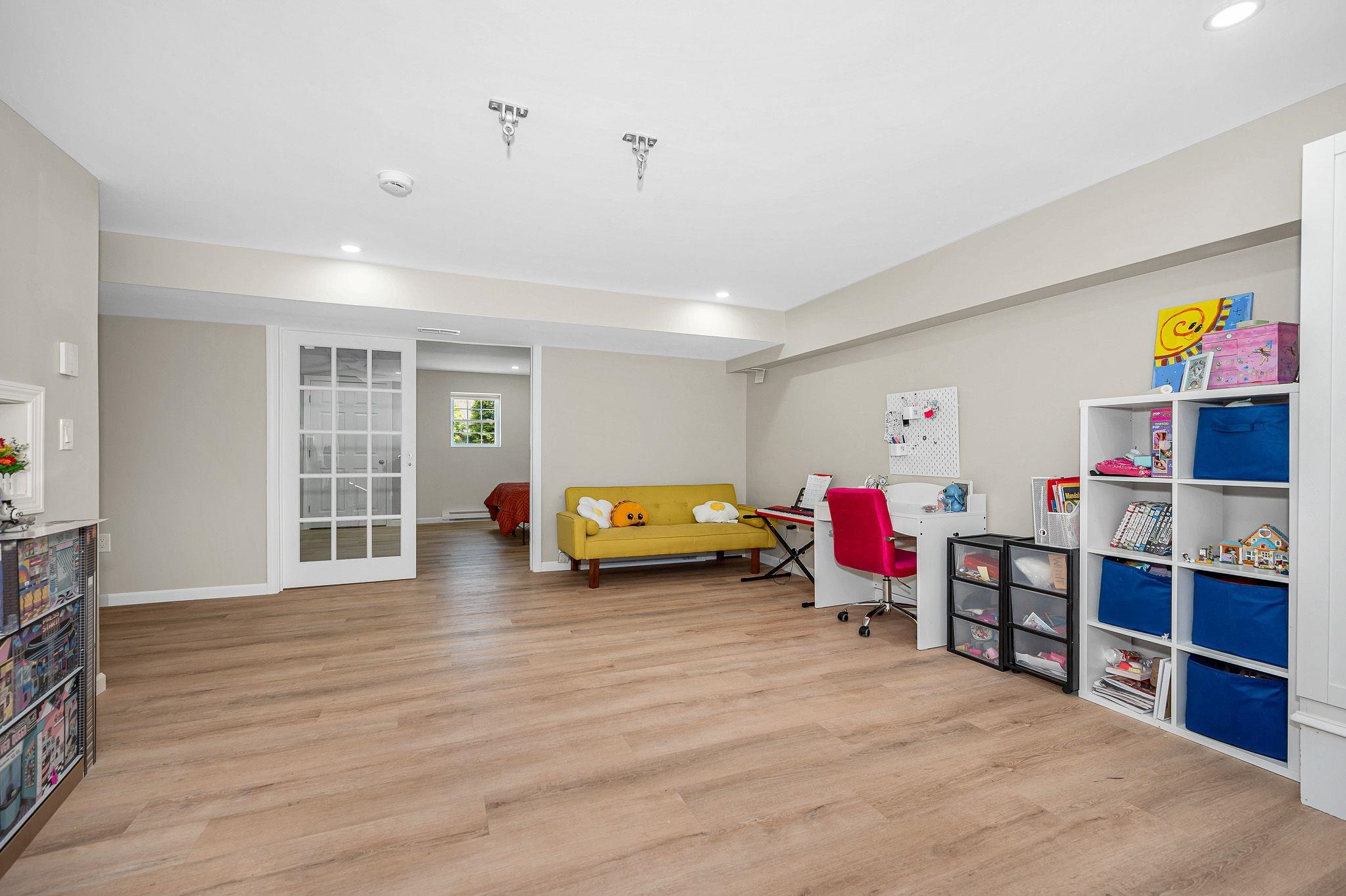 12 Dunstable Circle