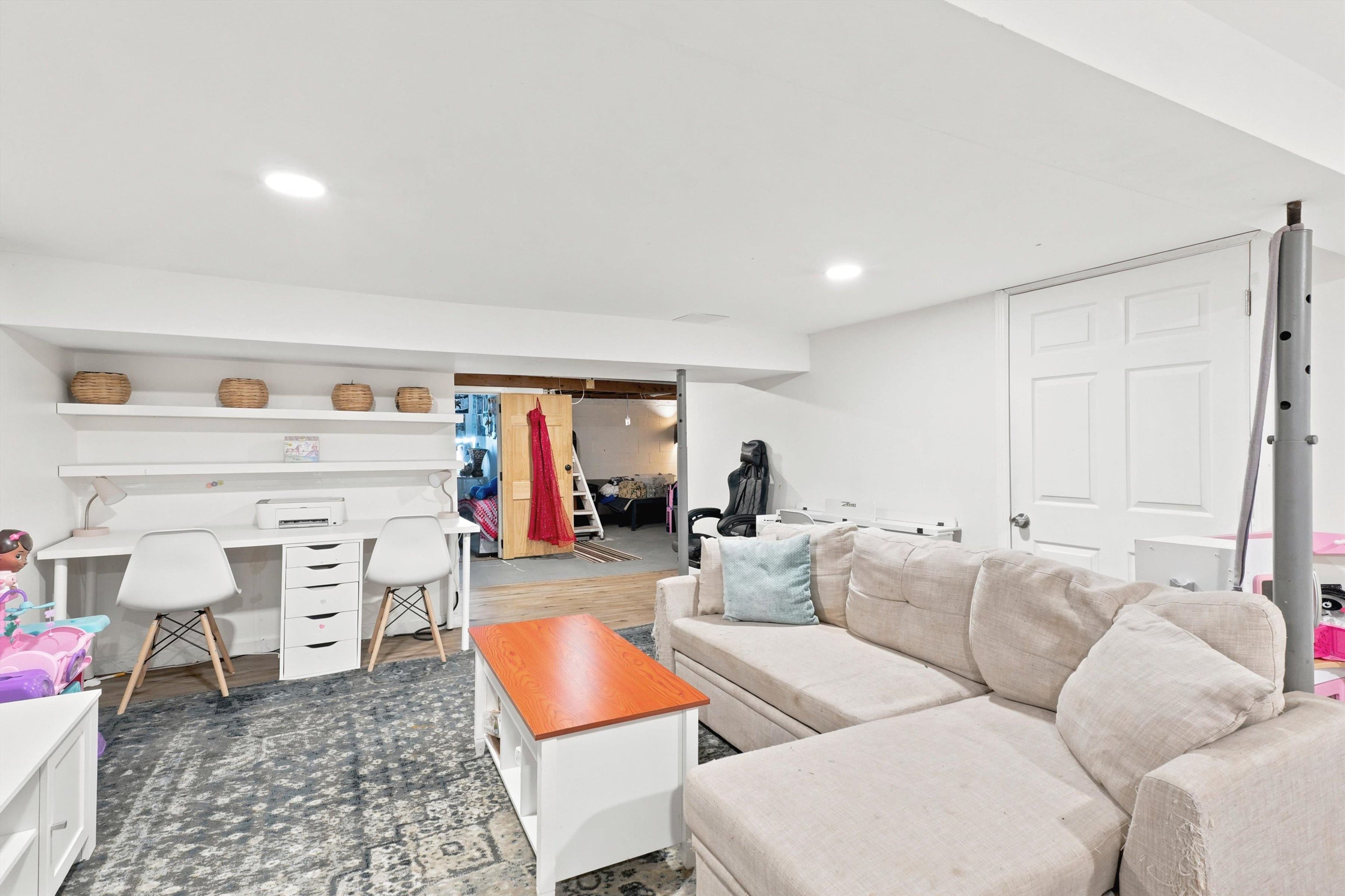 218 Hayden Road