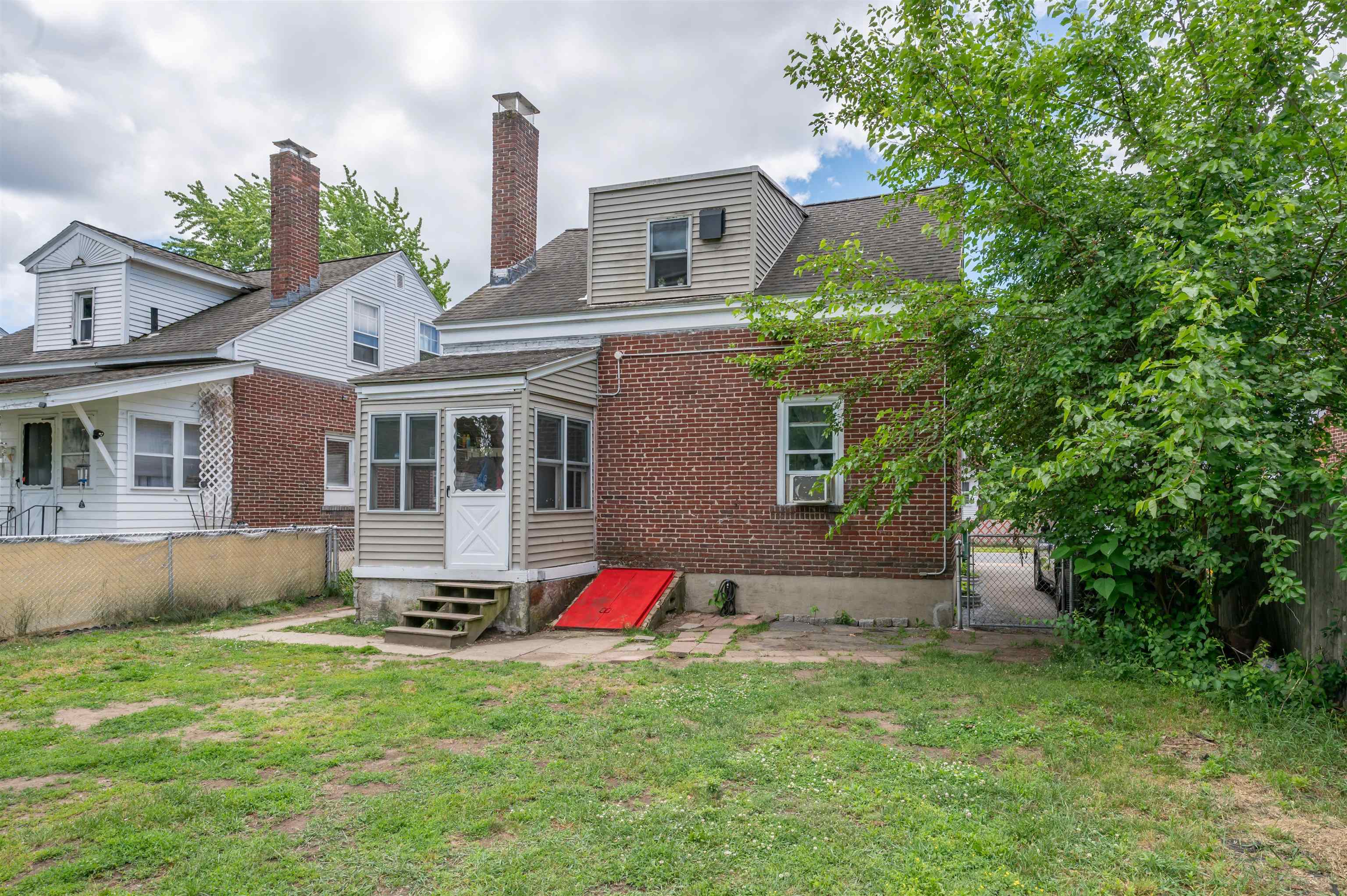 17 Grand Avenue