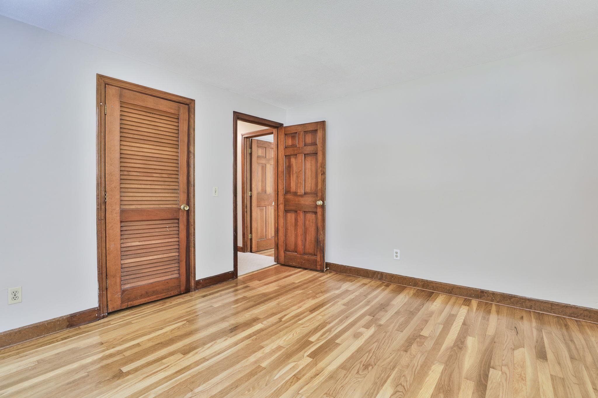 5 Meredith Drive