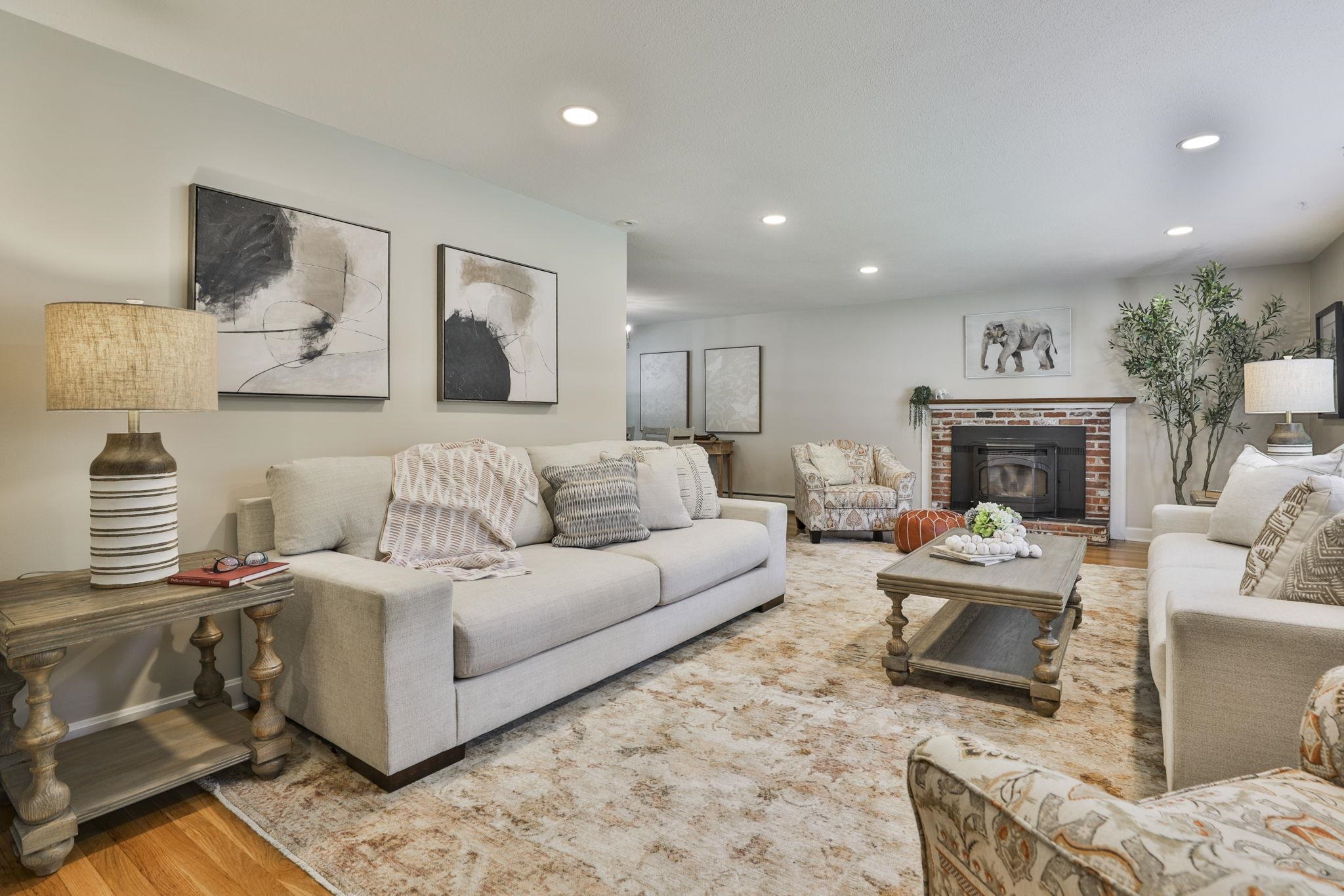 5 Meredith Drive