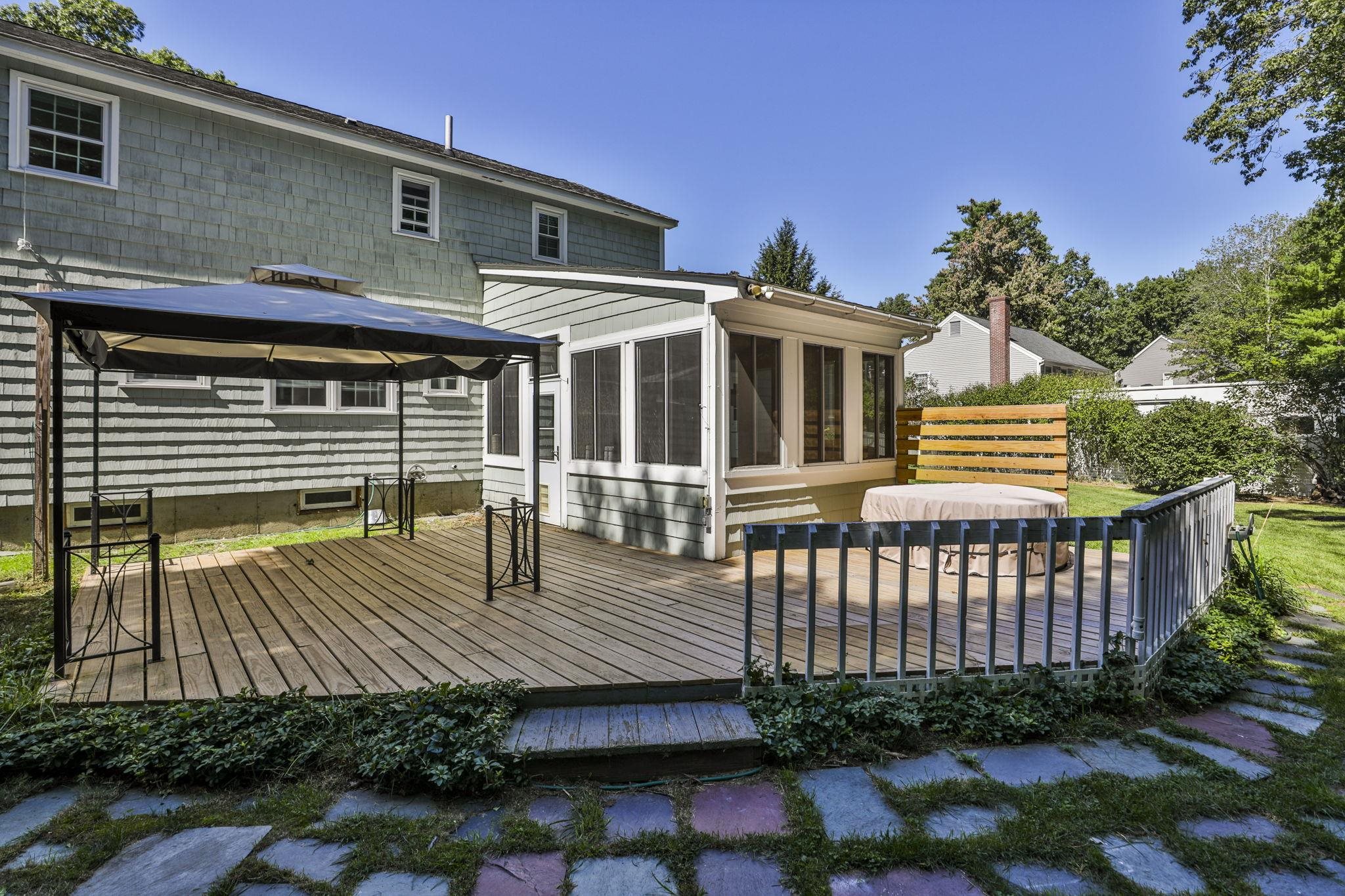 5 Meredith Drive