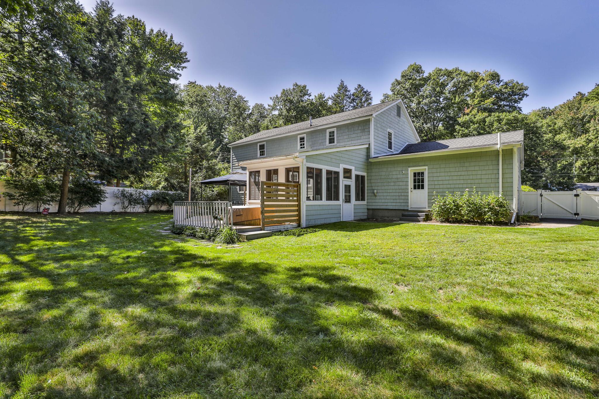 5 Meredith Drive