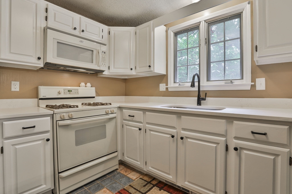 148 Flower Ln # 24