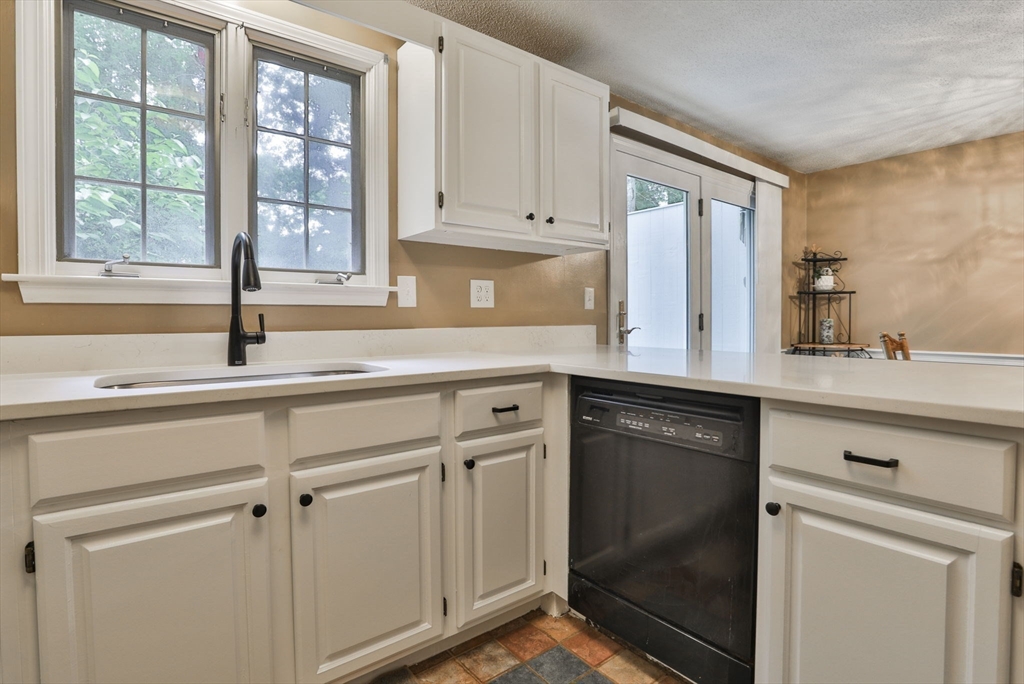 148 Flower Ln # 24