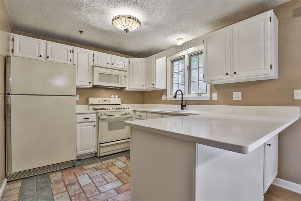 148 Flower Ln # 24