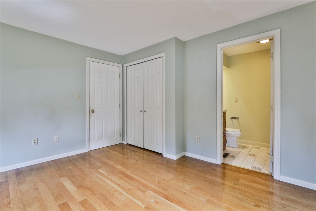 100 Sunderland Rd