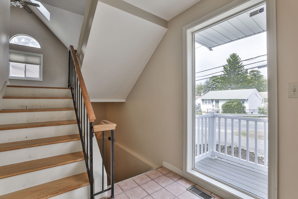 100 Sunderland Rd