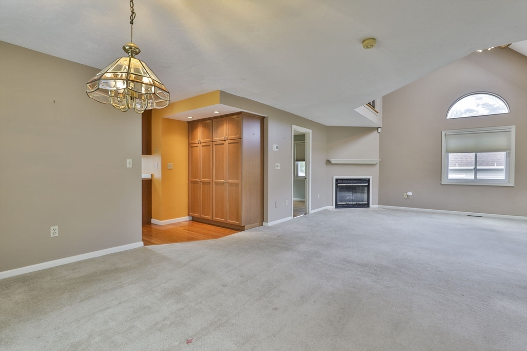 100 Sunderland Rd