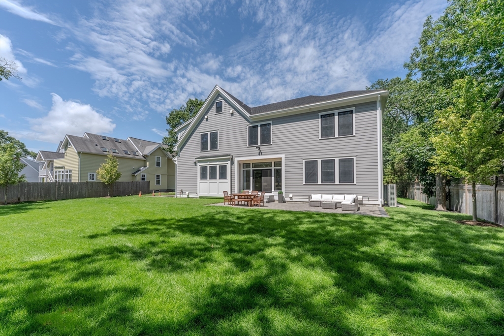 276 Lexington