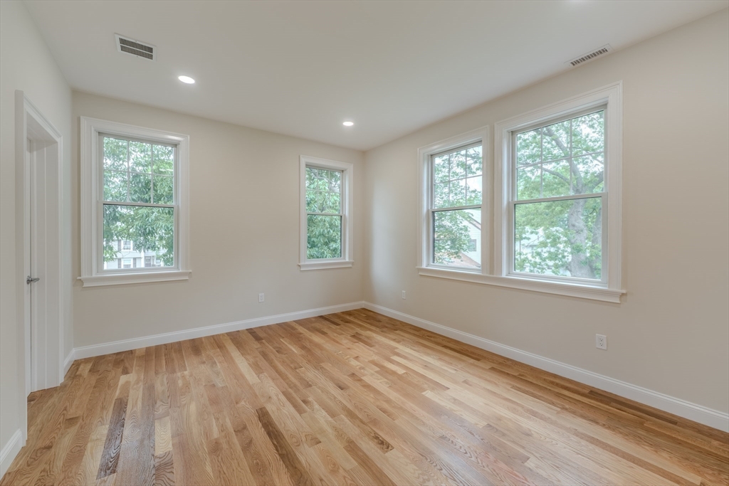 276 Lexington