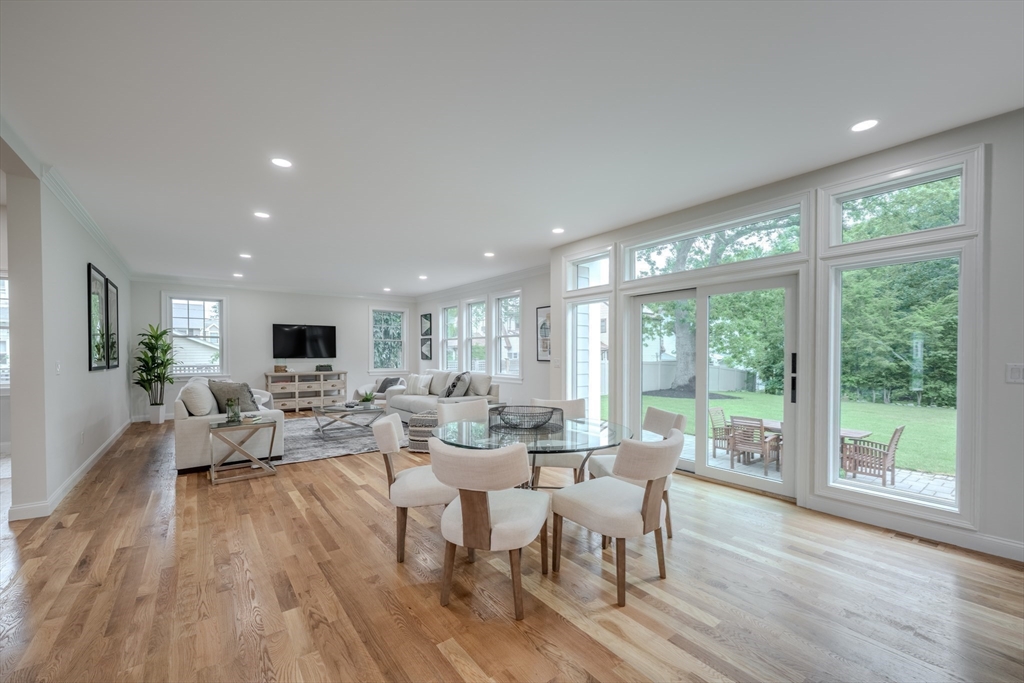 276 Lexington