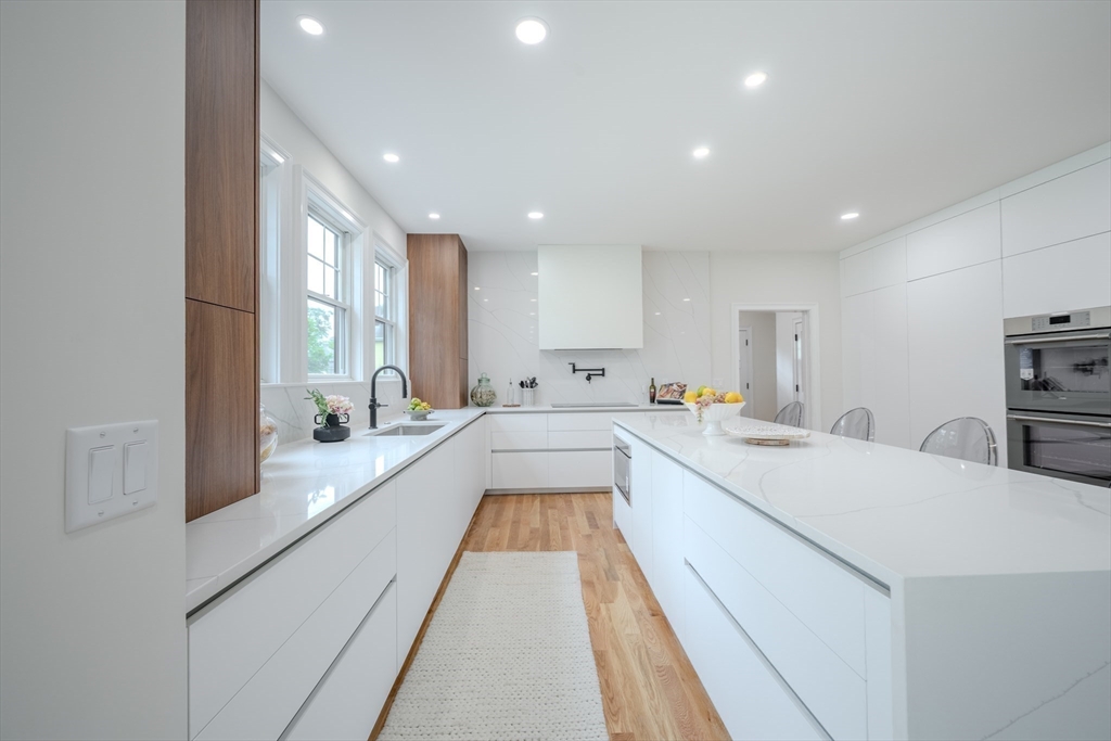 276 Lexington