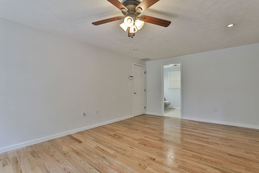 1 Deer Path Ln