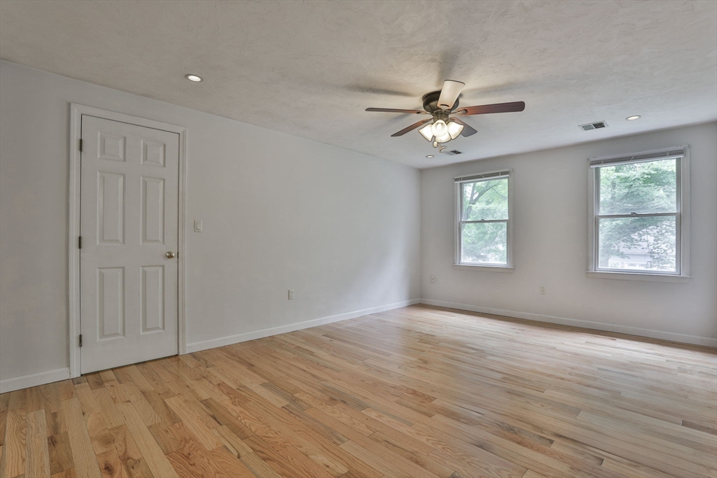 1 Deer Path Ln