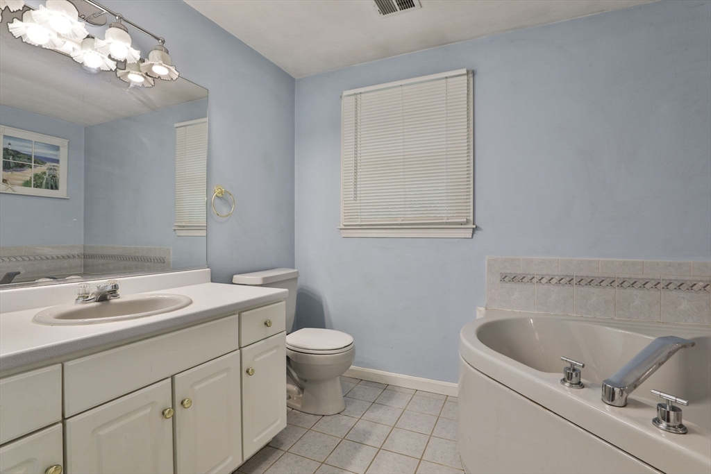 1 Deer Path Ln