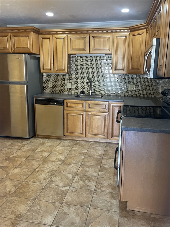 310 Brook Village Rd # 18