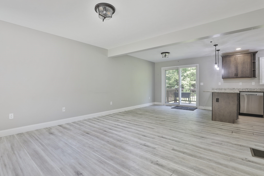 46 Gray Rd