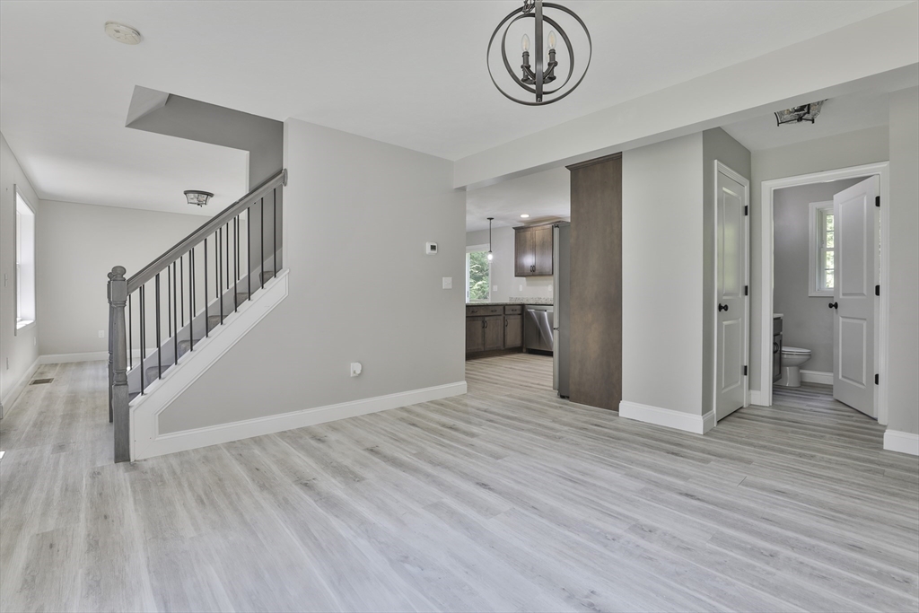 46 Gray Rd