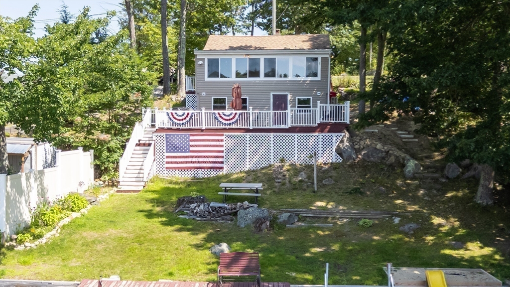 24 Lake Rd