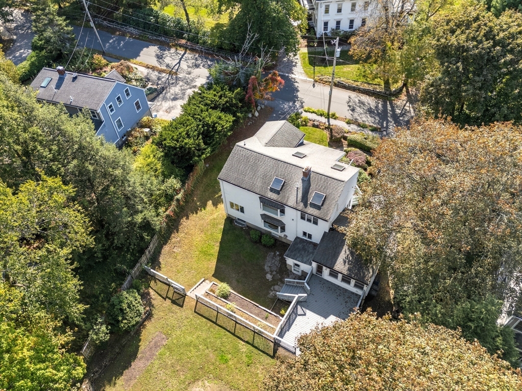 34 Oak St