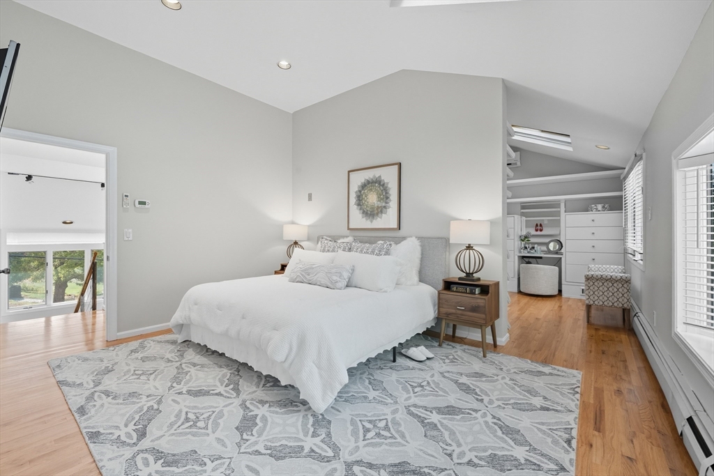 34 Oak St