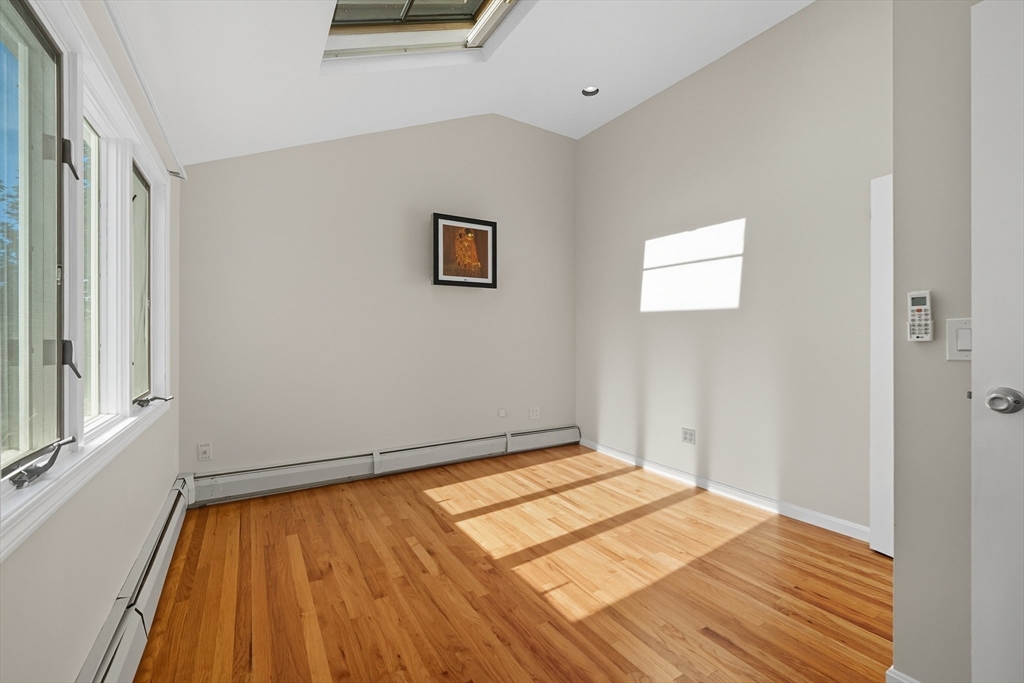 34 Oak St