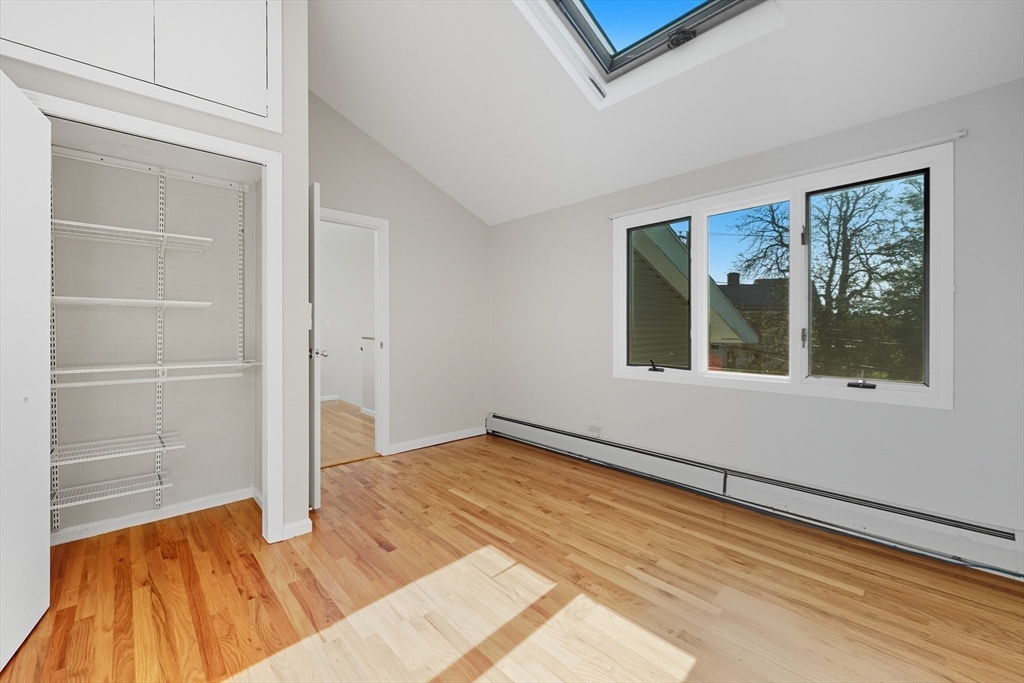 34 Oak St