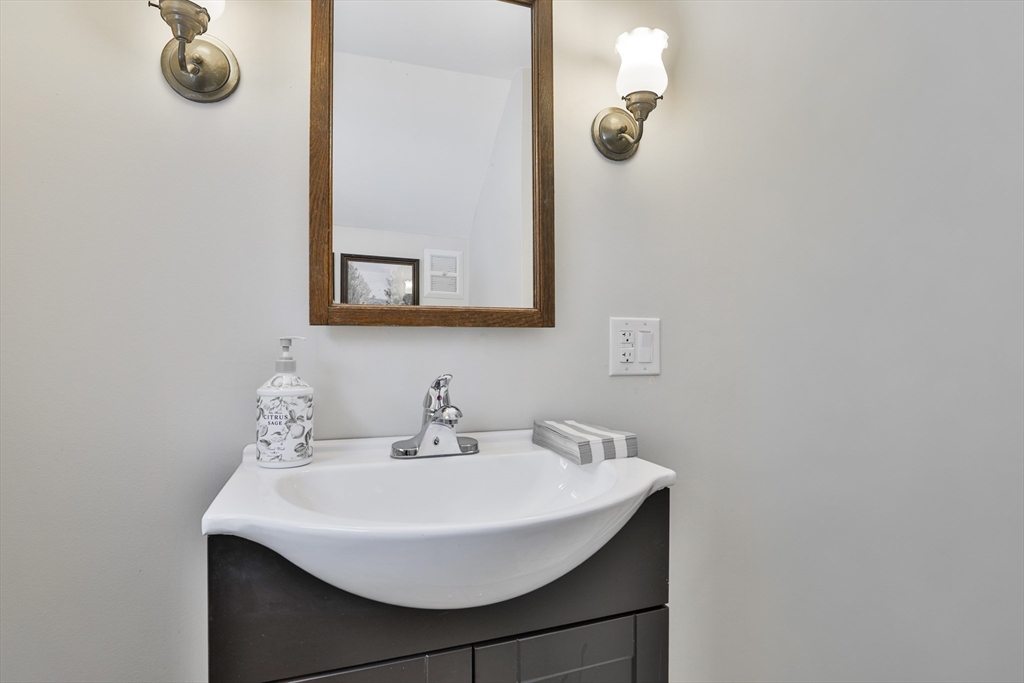 55 Sherman's Bridge Rd