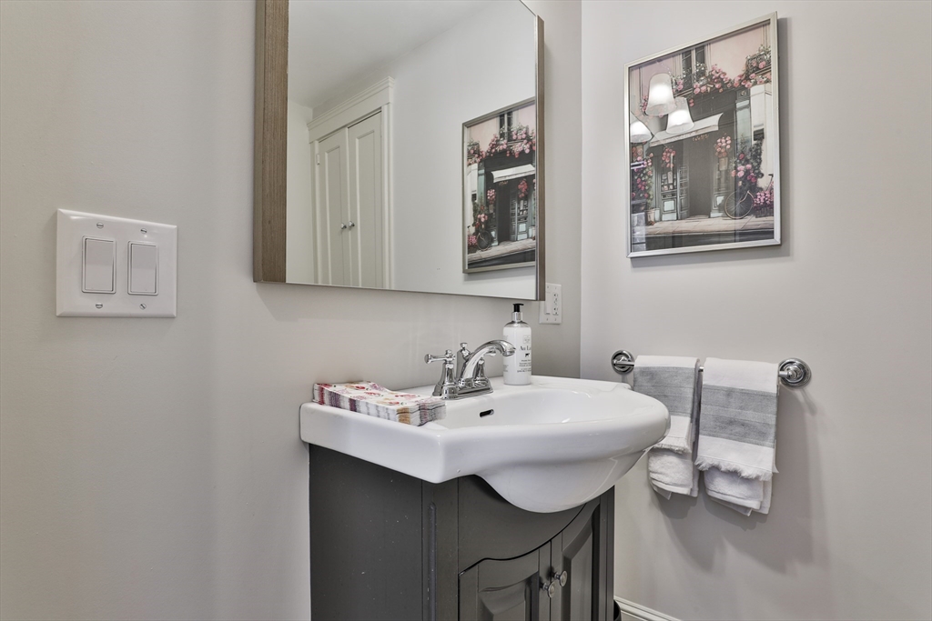 55 Sherman's Bridge Rd