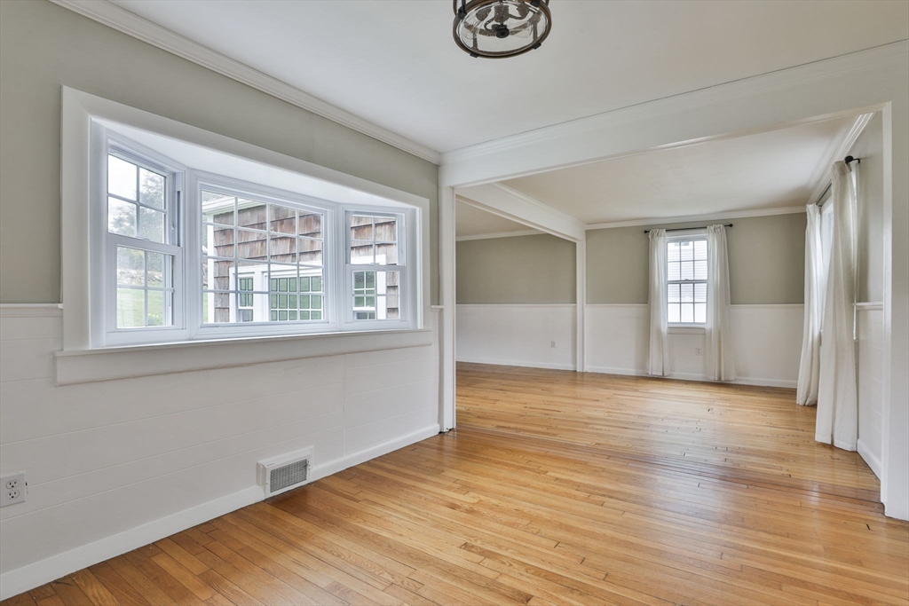 63 Wellington Street