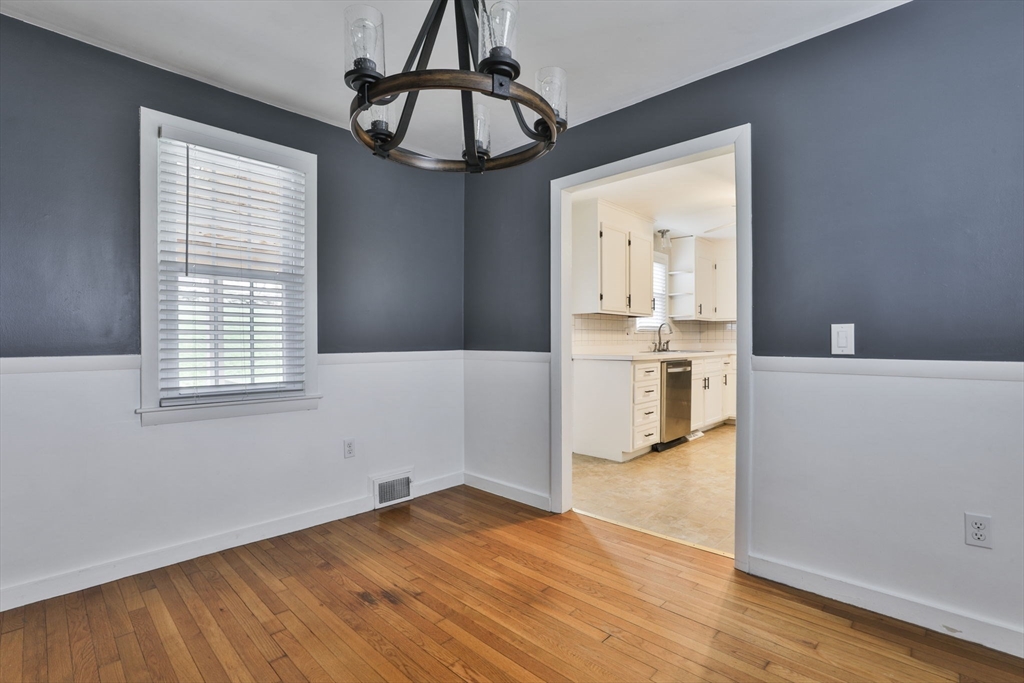 63 Wellington Street