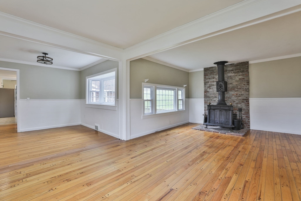 63 Wellington Street