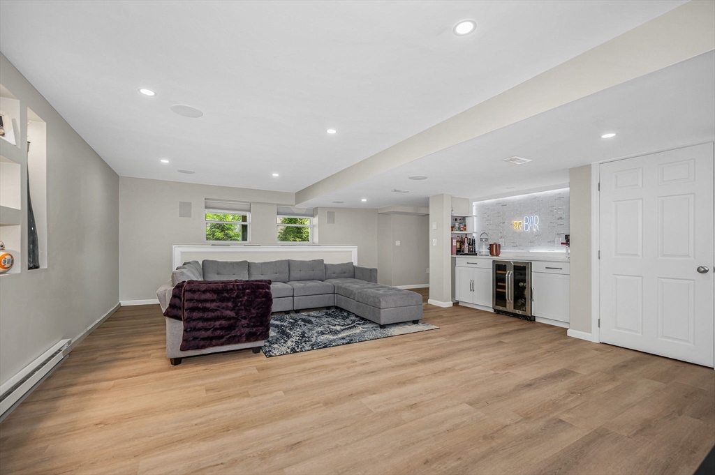 12 Dunstable Cir # 12